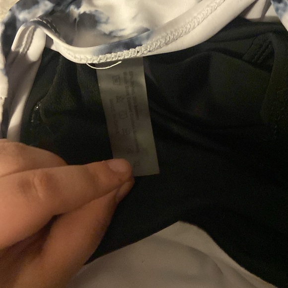 large it’s a cute bathing suit my boobs jus don’t fit anymore - Picture 3 of 3